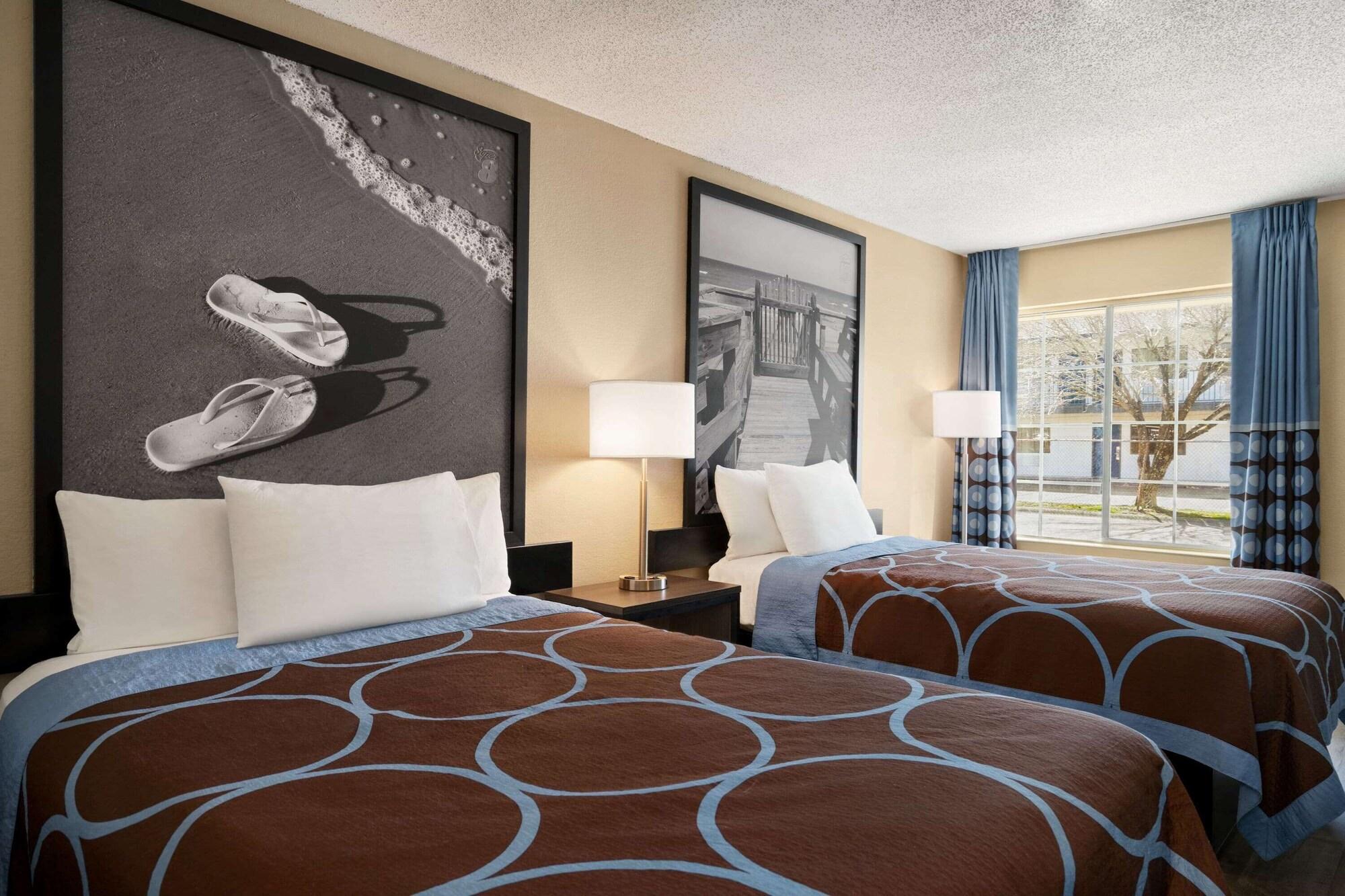 Super 8 By Wyndham Gulfport Biloxi Airport Motel Eksteriør billede